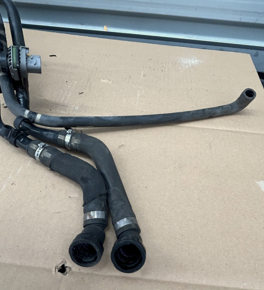 DAF TUBE THREE-WAY VALVE WEBASTO WATER 9036682 - جزء تكييف الهواء: صورة 5 DAF TUBE THREE-WAY VALVE WEBASTO WATER 9036682 - جزء تكييف الهواء: صورة 5