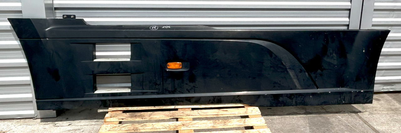 DAF XF 106 480 SIDESKIRT + MUDGUARD - الإيروديناميكية/ الجناح الخلفي: صورة 1 DAF XF 106 480 SIDESKIRT + MUDGUARD - الإيروديناميكية/ الجناح الخلفي: صورة 1