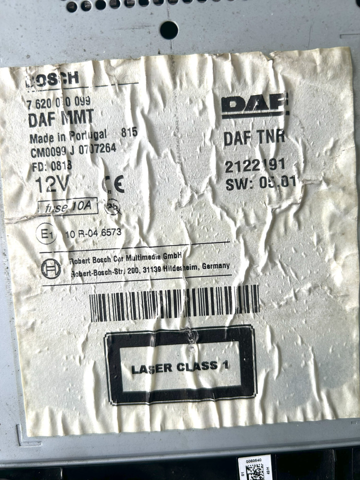 DAF XF 106 ORIGINAL RADIO + MOUNTING BOX - قطع غيار عامة: صورة 3 DAF XF 106 ORIGINAL RADIO + MOUNTING BOX - قطع غيار عامة: صورة 3