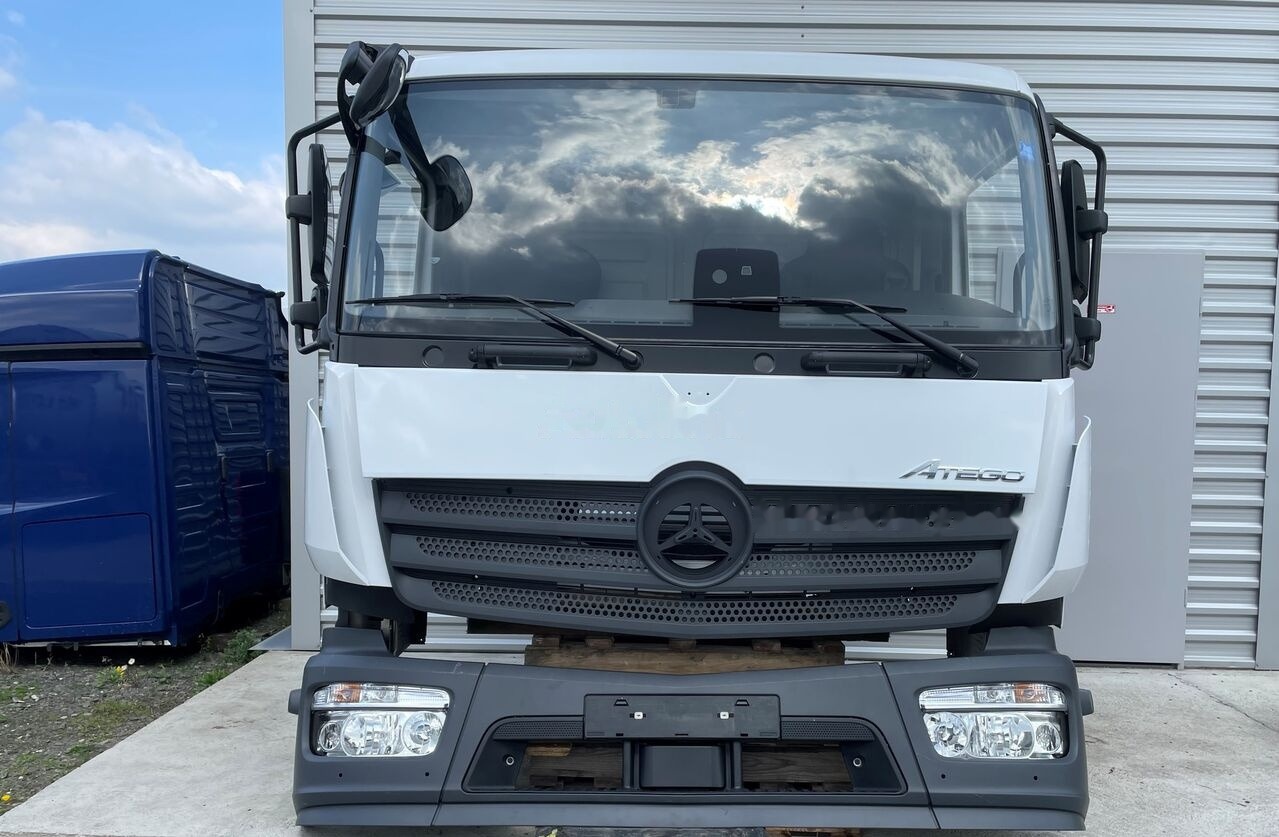 FRONT BUMPER COMPLETE EXTRA COST 700EU Mercedes-Benz ATEGO Euro 6 Mercedes-Benz 1523 L, 1524 L, 1527 L, 1530 - كابينة - شاحنة: صورة 1 FRONT BUMPER COMPLETE EXTRA COST 700EU Mercedes-Benz ATEGO Euro 6 Mercedes-Benz 1523 L, 1524 L, 1527 L, 1530 - كابينة - شاحنة: صورة 1