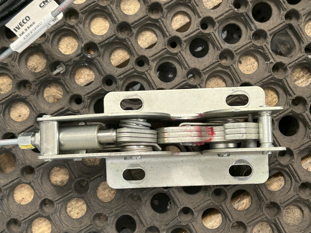 أسطوانة هيدروليكية للبيع  IVECO EUROCARGO 75E MLC CABIN LIFTING KIT: صورة 12