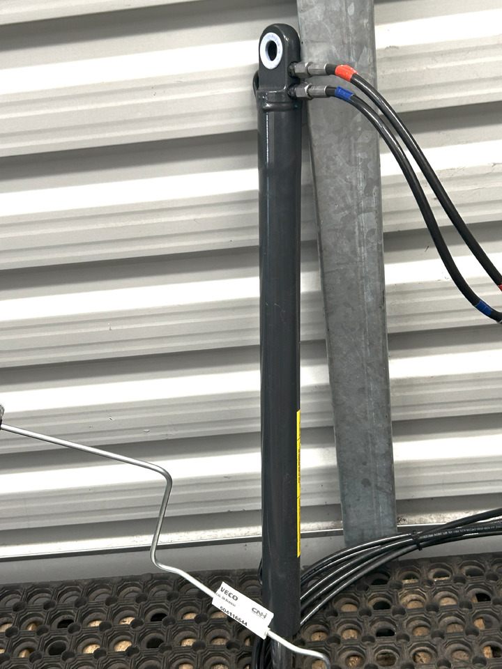 IVECO EUROCARGO 75E MLC CABIN LIFTING KIT - أسطوانة هيدروليكية: صورة 5 IVECO EUROCARGO 75E MLC CABIN LIFTING KIT - أسطوانة هيدروليكية: صورة 5