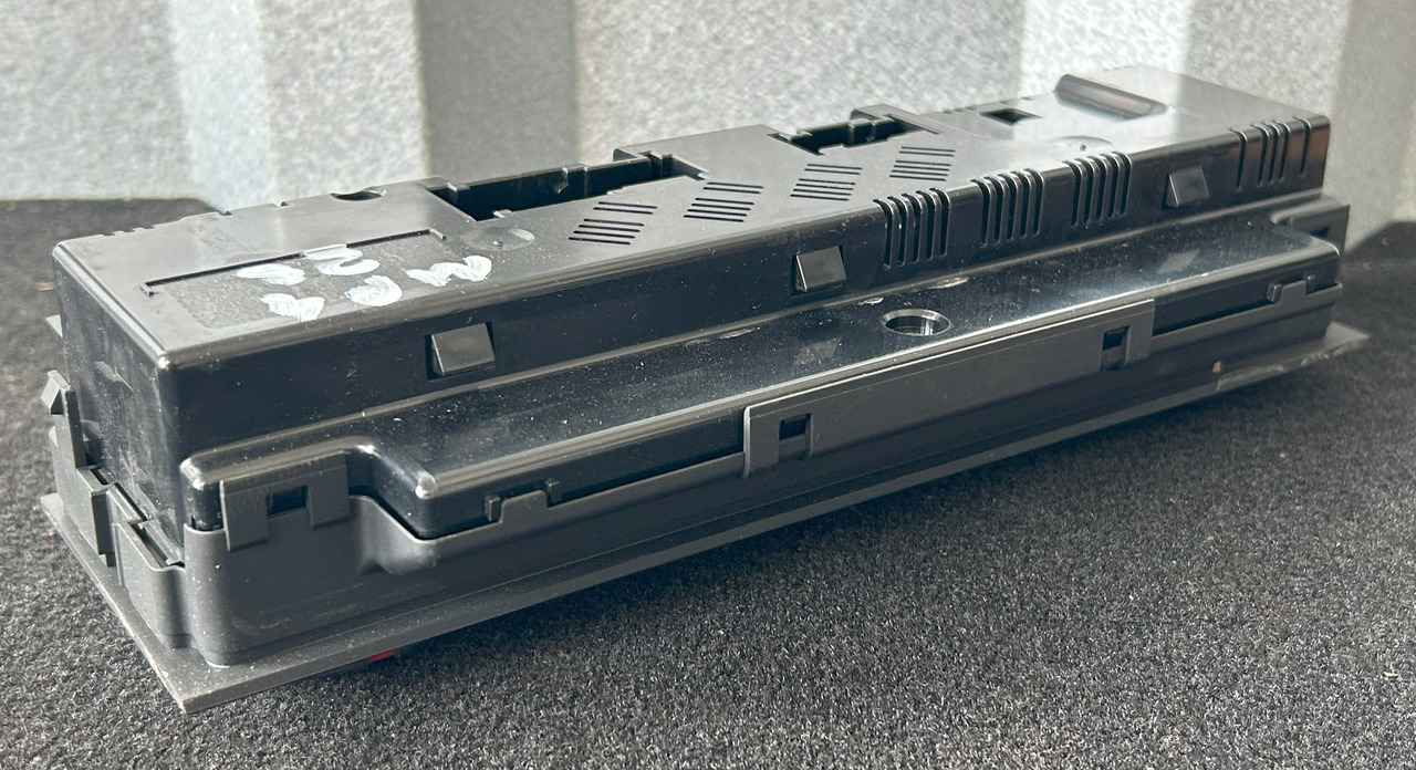 MERCEDES AIR CONDITIONING CONTROL PANEL AROCS MP4 - جزء تكييف الهواء: صورة 3 MERCEDES AIR CONDITIONING CONTROL PANEL AROCS MP4 - جزء تكييف الهواء: صورة 3