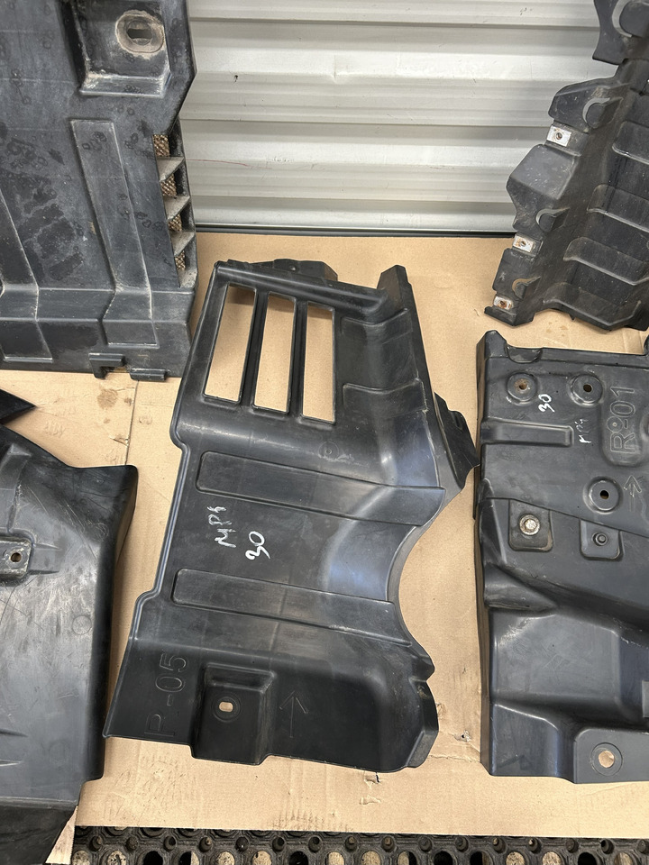 MERCEDES-BENZ ACTROS MP4 BIGSPACE ENGINE SOUNDPROOFING COVER KIT - هيكل السيارة الخارجية - شاحنة: صورة 5 MERCEDES-BENZ ACTROS MP4 BIGSPACE ENGINE SOUNDPROOFING COVER KIT - هيكل السيارة الخارجية - شاحنة: صورة 5