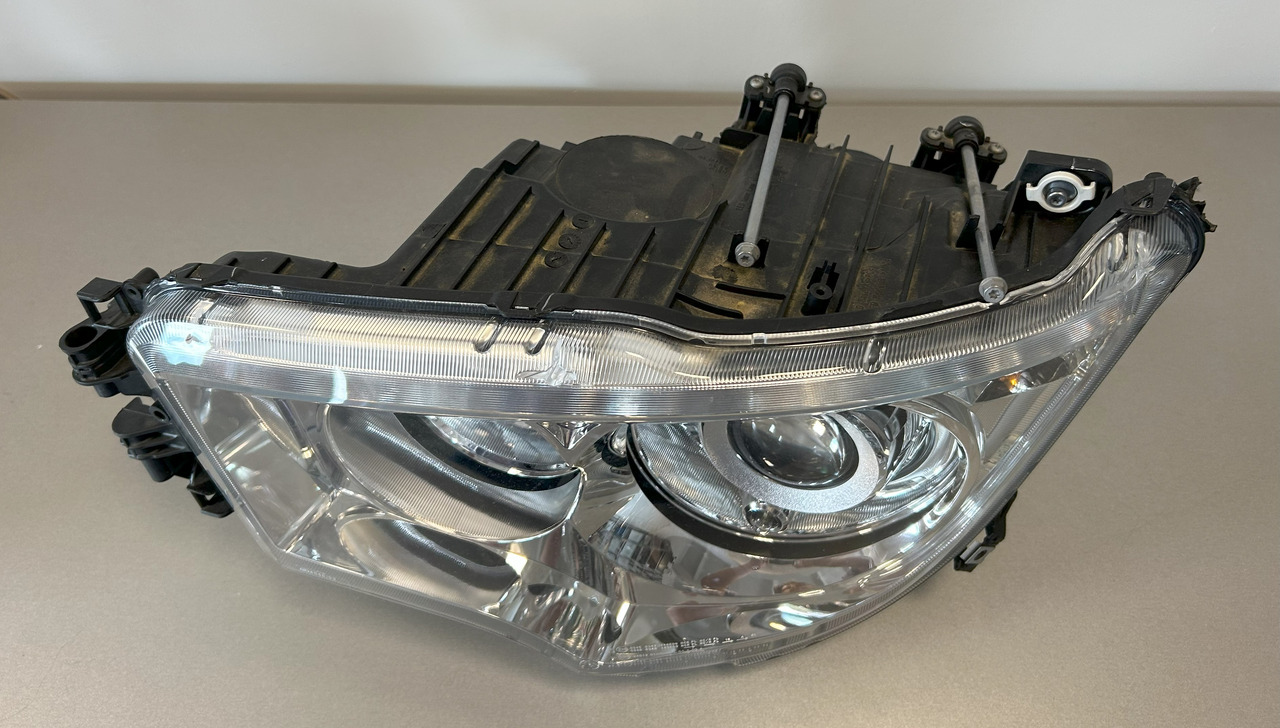 MERCEDES-BENZ brand new original OEM Mercedes-Benz headlight LEFT BI-XENON MP4, MP5 - المصابيح الأمامية: صورة 2 MERCEDES-BENZ brand new original OEM Mercedes-Benz headlight LEFT BI-XENON MP4, MP5 - المصابيح الأمامية: صورة 2