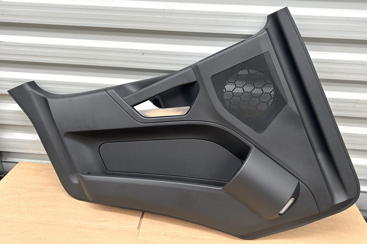 MERCEDES UPHOLSTERY DOOR LEFT SIDE AROCS ACTROS MP4 MP5 - باب و قطع الغيار: صورة 1 MERCEDES UPHOLSTERY DOOR LEFT SIDE AROCS ACTROS MP4 MP5 - باب و قطع الغيار: صورة 1