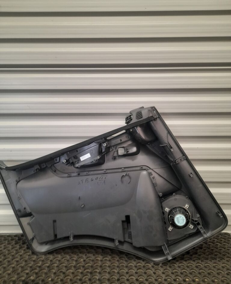 TAPICERKA PANEL DRZWI R Mercedes-Benz ATEGO A9407201870 - باب و قطع الغيار - شاحنة: صورة 3 TAPICERKA PANEL DRZWI R Mercedes-Benz ATEGO A9407201870 - باب و قطع الغيار - شاحنة: صورة 3