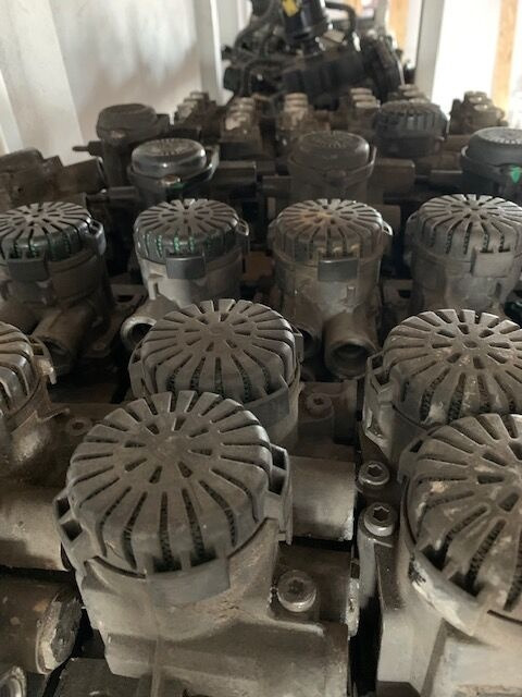 WABCO 1747137 DAF XF 106 truck - صمام الفرامل - شاحنة: صورة 4 WABCO 1747137 DAF XF 106 truck - صمام الفرامل - شاحنة: صورة 4