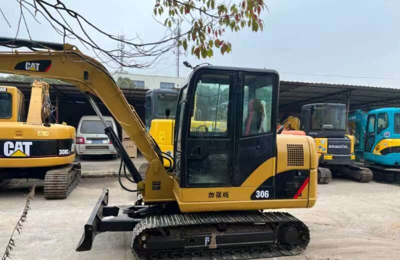 Caterpillar 6 ton Excavator CAT 306 Used Condition - حفار زاحف: صورة 4 Caterpillar 6 ton Excavator CAT 306 Used Condition - حفار زاحف: صورة 4