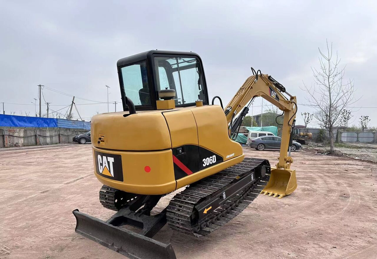 Caterpillar 6 ton Excavator CAT 306 Used Condition - حفار زاحف: صورة 1 Caterpillar 6 ton Excavator CAT 306 Used Condition - حفار زاحف: صورة 1