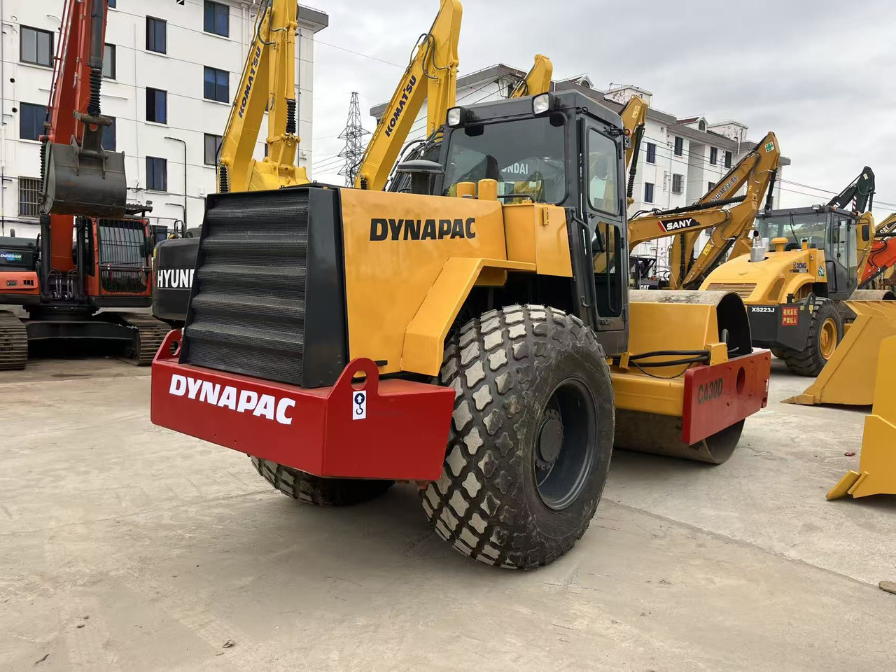 Dynapac Vibratory Road roller CA30D, CA25D Good Price on Sale - رَصَّاص الطرق: صورة 4 Dynapac Vibratory Road roller CA30D, CA25D Good Price on Sale - رَصَّاص الطرق: صورة 4