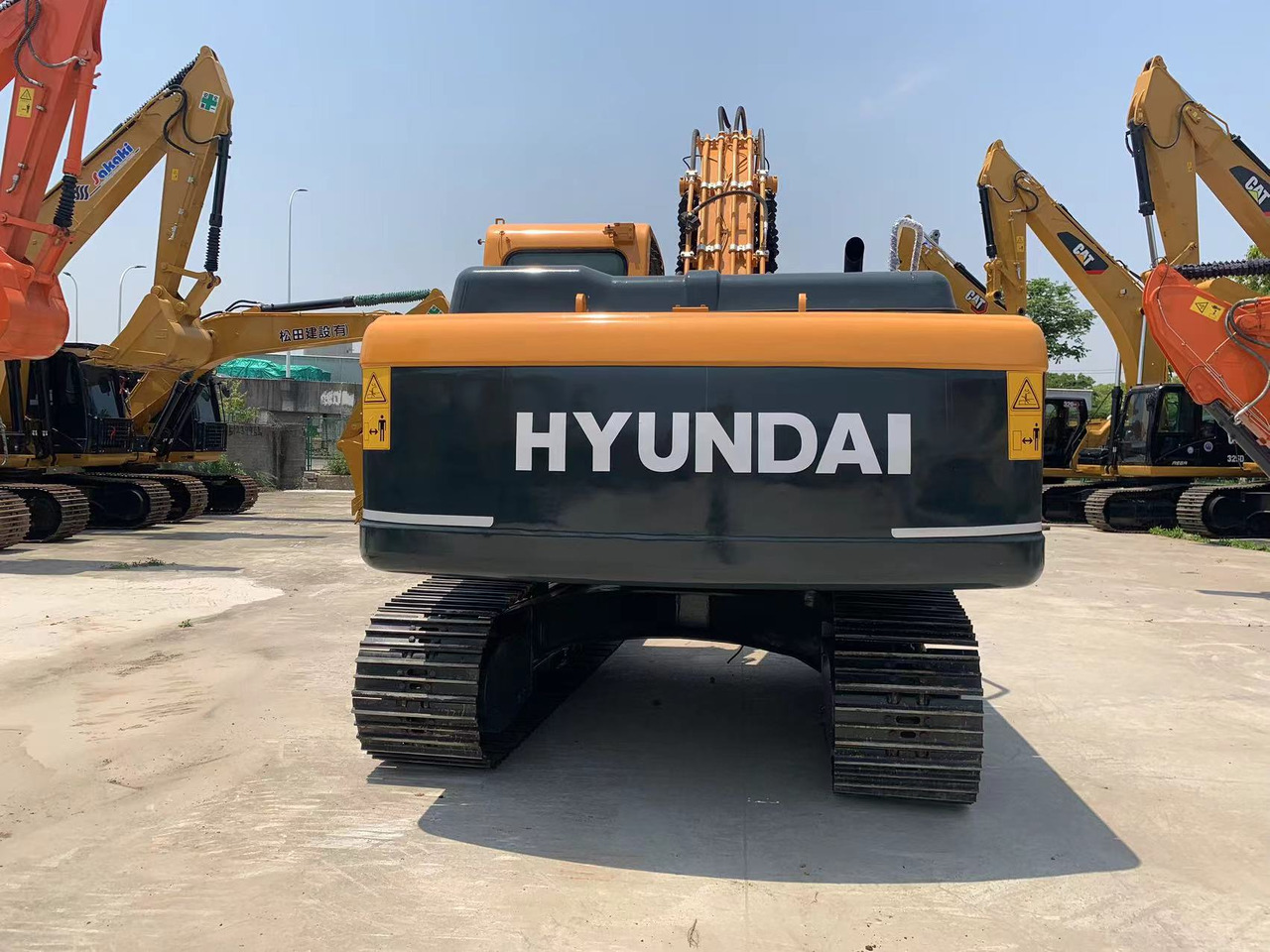 Hyundai 22 ton Excavator 220LC-9S Good Condition Construction Machine - حفار زاحف: صورة 5 Hyundai 22 ton Excavator 220LC-9S Good Condition Construction Machine - حفار زاحف: صورة 5