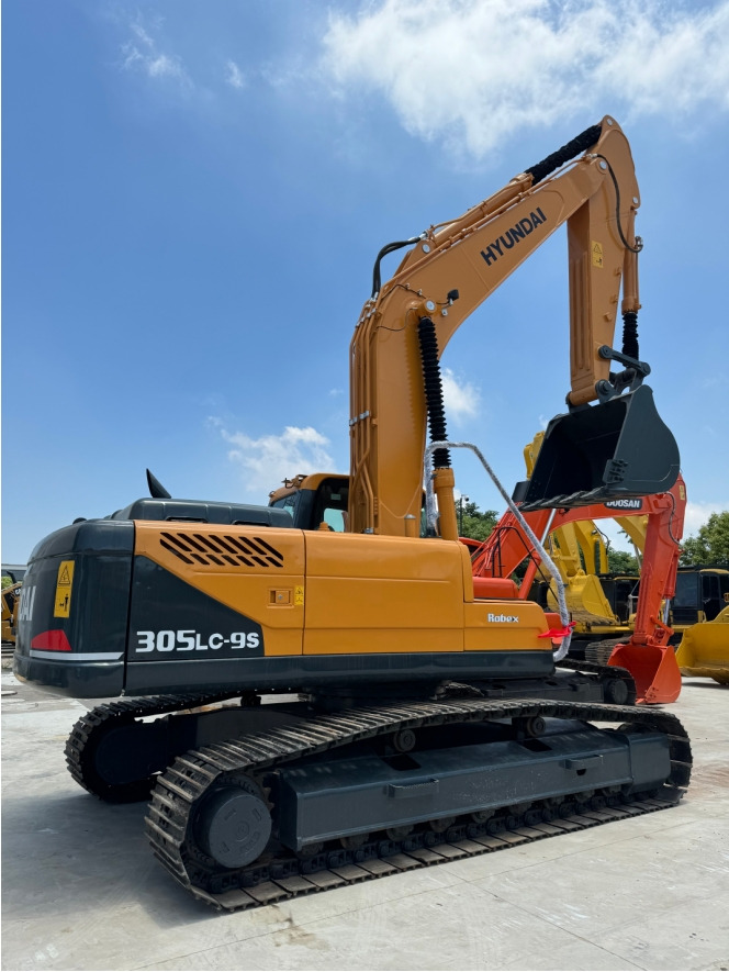 Hyundai 305LC-9S Good Price Used Excavator - حفار زاحف: صورة 1 Hyundai 305LC-9S Good Price Used Excavator - حفار زاحف: صورة 1