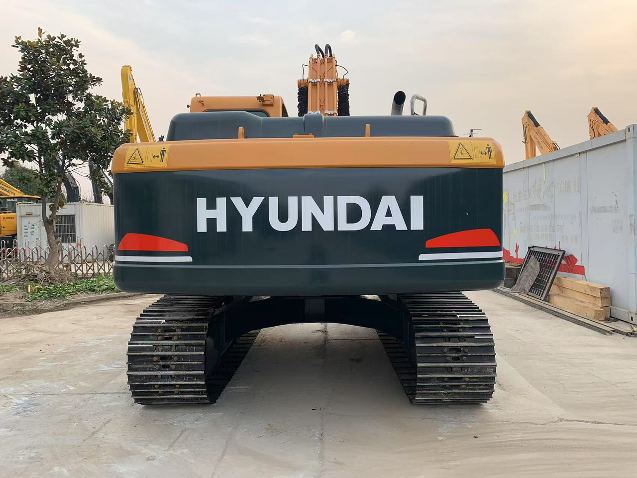 Hyundai Excavator 220LC-9S Secondhand Korea Machine - حفار زاحف: صورة 4 Hyundai Excavator 220LC-9S Secondhand Korea Machine - حفار زاحف: صورة 4