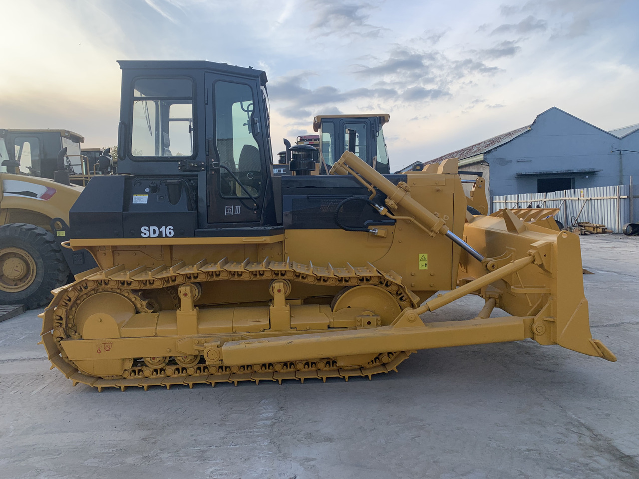 SHANTUI SD16 Used Bulldozer with Good Price - بلدوزر: صورة 1 SHANTUI SD16 Used Bulldozer with Good Price - بلدوزر: صورة 1