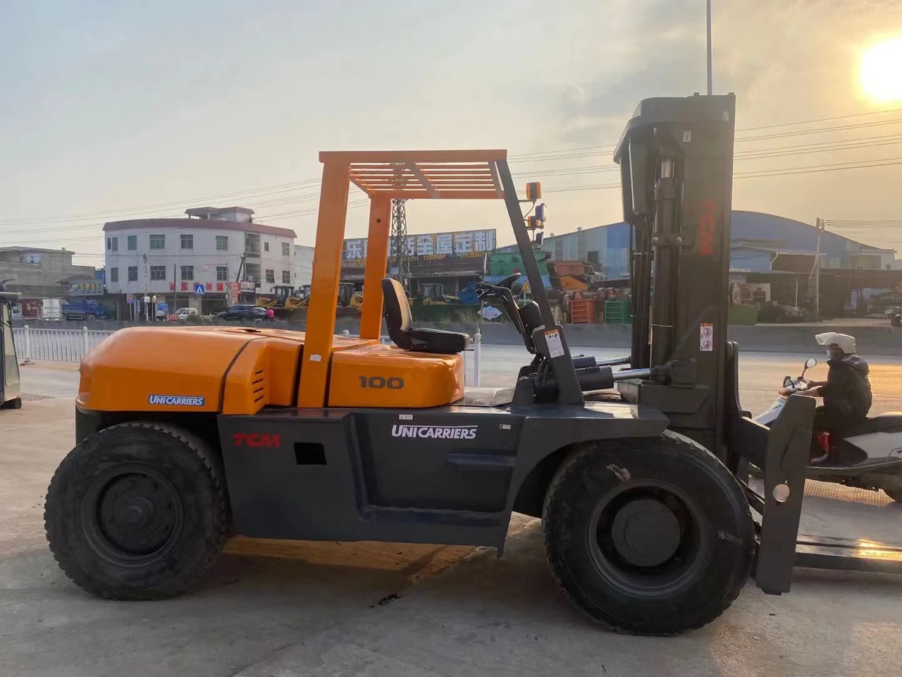 TCM FD100 Forklift Good Price Secondhand 10 ton Forklift Machine - رافعة شوكية ديزل: صورة 2 TCM FD100 Forklift Good Price Secondhand 10 ton Forklift Machine - رافعة شوكية ديزل: صورة 2