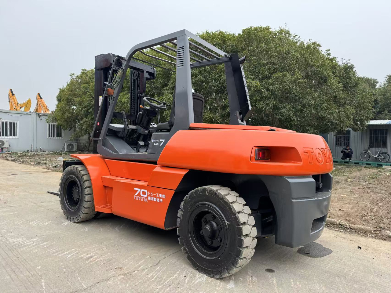 Toyota Toyota Forklift FD70 for Sale: Toyota 14Z/1KD/2D 70-90 kW (94-121 HP) Engine, 7 T Load Capacity & 9490-9530 kg Operating Weight - رافعة شوكية ديزل: صورة 1 Toyota Toyota Forklift FD70 for Sale: Toyota 14Z/1KD/2D 70-90 kW (94-121 HP) Engine, 7 T Load Capacity & 9490-9530 kg Operating Weight - رافعة شوكية ديزل: صورة 1