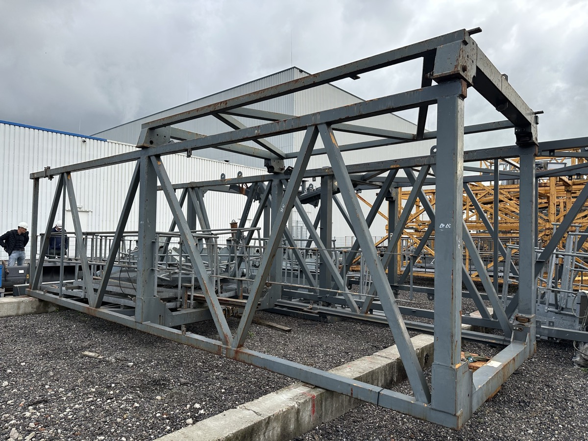 LIEBHERR 256HC/290HC telescopic cage - معدات الانشاءات: صورة 2 LIEBHERR 256HC/290HC telescopic cage - معدات الانشاءات: صورة 2