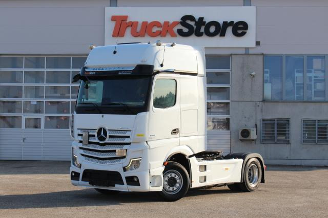 Mercedes-Benz Actros 1851 LS - مقطورة السحب: صورة 1 Mercedes-Benz Actros 1851 LS - مقطورة السحب: صورة 1