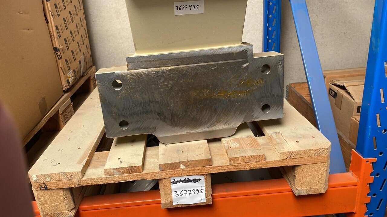 O&K Terex RH30 Spacer piece 3677995 4023964 - قطع الغيار: صورة 1 O&K Terex RH30 Spacer piece 3677995 4023964 - قطع الغيار: صورة 1