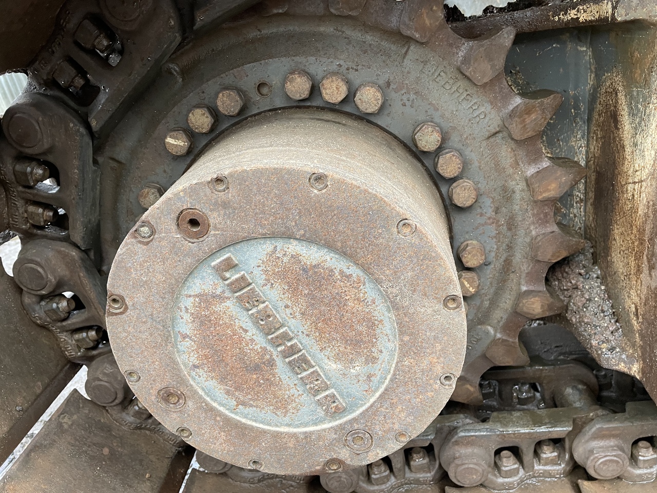 LIEBHERR R926 - محرك السفر - حفار زاحف: صورة 2 LIEBHERR R926 - محرك السفر - حفار زاحف: صورة 2