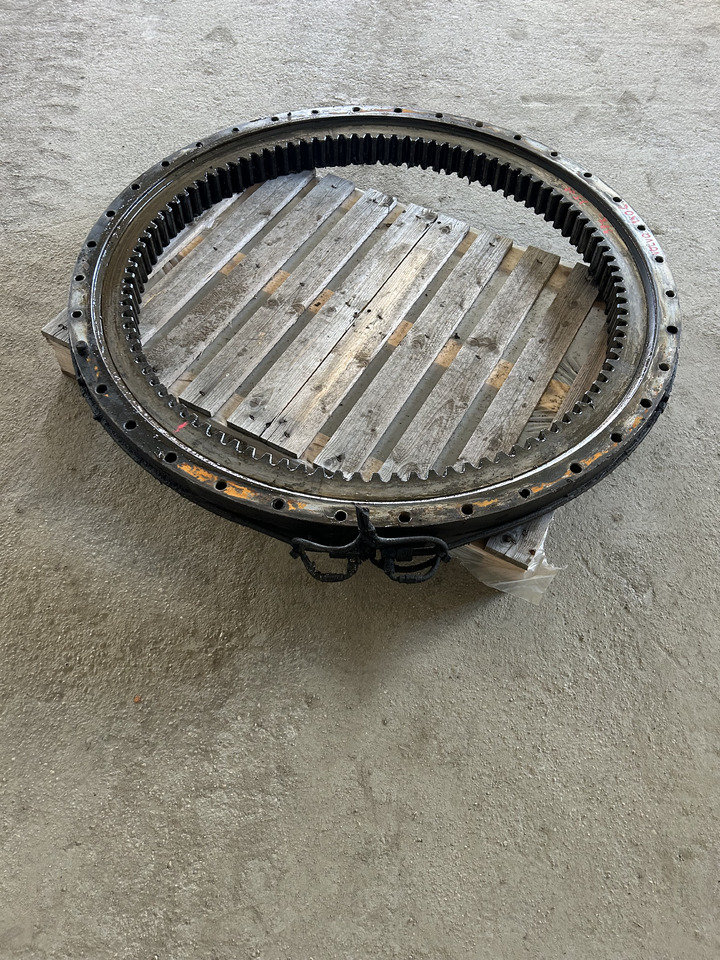 Volvo EW140C - حلقة الدوران - حفار ذو عجلات: صورة 2 Volvo EW140C - حلقة الدوران - حفار ذو عجلات: صورة 2