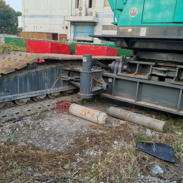 2005 KOBELCO 7150 - رافعة زاحفة: صورة 2 2005 KOBELCO 7150 - رافعة زاحفة: صورة 2