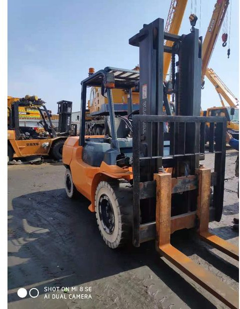 2016 Toyota 7FD50 - رافعة شوكية: صورة 2 2016 Toyota 7FD50 - رافعة شوكية: صورة 2