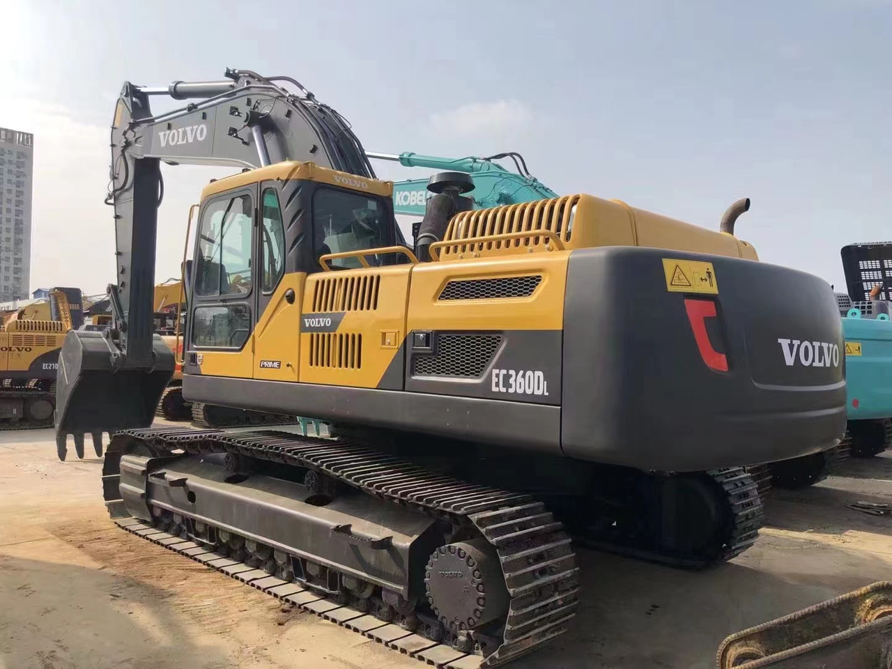 Volvo EC360DLC - حفار زاحف: صورة 3 Volvo EC360DLC - حفار زاحف: صورة 3