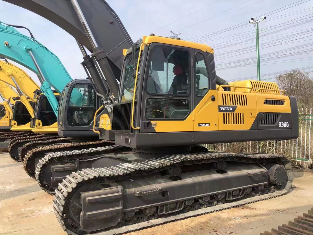 Volvo EC360DLC - حفار زاحف: صورة 2 Volvo EC360DLC - حفار زاحف: صورة 2