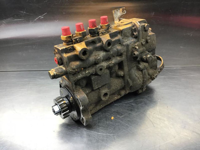 Bosch Fuel Injection Pump - مضخة الوقود: صورة 2 Bosch Fuel Injection Pump - مضخة الوقود: صورة 2