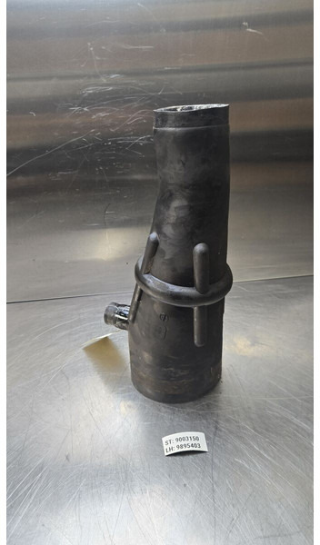 Liebherr Air Hose - مشعاع: صورة 1 Liebherr Air Hose - مشعاع: صورة 1