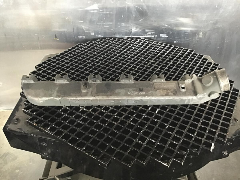 Liebherr Air Suction Pipe - أنبوب سحب الهواء: صورة 2 Liebherr Air Suction Pipe - أنبوب سحب الهواء: صورة 2