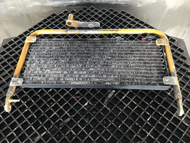 Liebherr Airco Condenser - جزء تكييف الهواء: صورة 2 Liebherr Airco Condenser - جزء تكييف الهواء: صورة 2