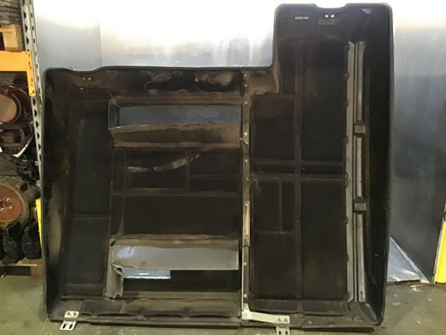 غطاء السيارة Liebherr Engine Hood: صورة 6