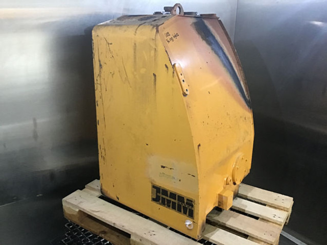 خزان الوقود Liebherr Fueltank: صورة 9