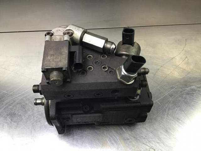 Liebherr High Pressure Pump - مضخة الوقود: صورة 3 Liebherr High Pressure Pump - مضخة الوقود: صورة 3