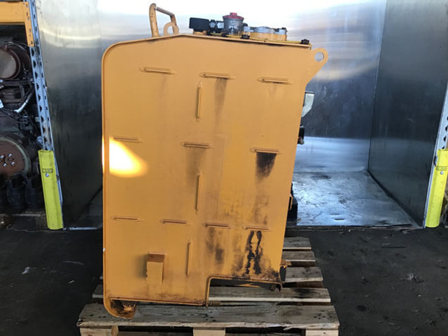 Liebherr Hydraulic Tank - خزان هيدروليكي: صورة 1 Liebherr Hydraulic Tank - خزان هيدروليكي: صورة 1