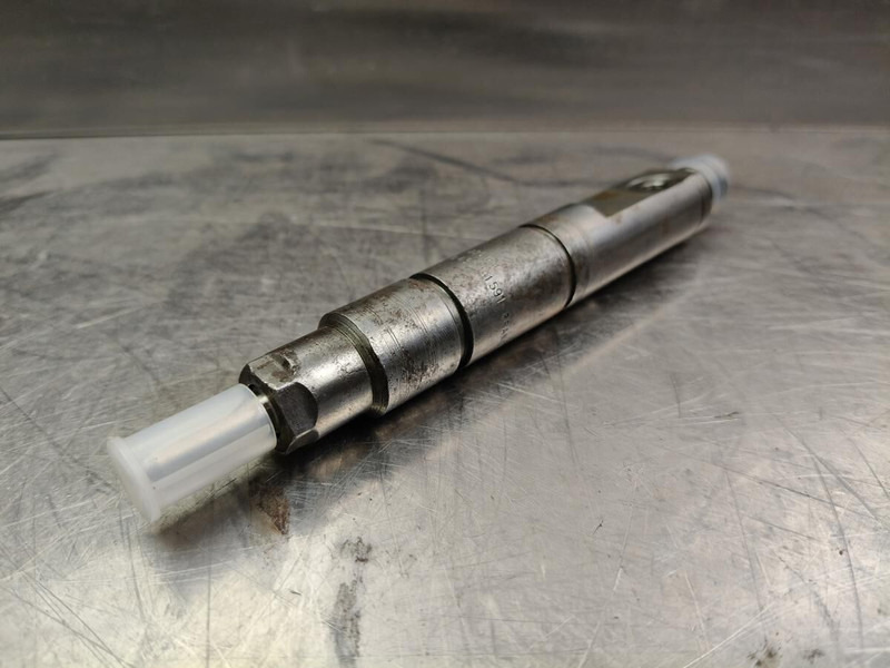 Liebherr Injector nozzle 632 A1 Gerev - فلتر الوقود: صورة 1 Liebherr Injector nozzle 632 A1 Gerev - فلتر الوقود: صورة 1