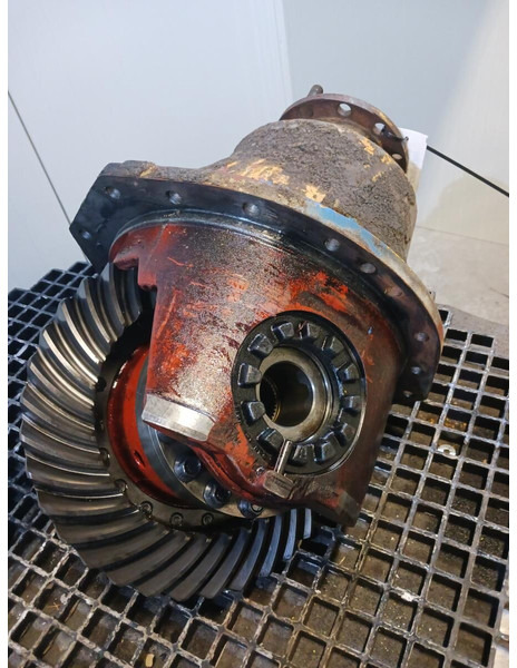 Liebherr L551 - ترس تفاضلي: صورة 1 Liebherr L551 - ترس تفاضلي: صورة 1