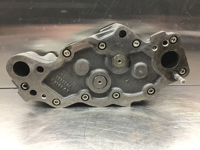 Liebherr Oil Pump - مضخة زيت: صورة 4 Liebherr Oil Pump - مضخة زيت: صورة 4
