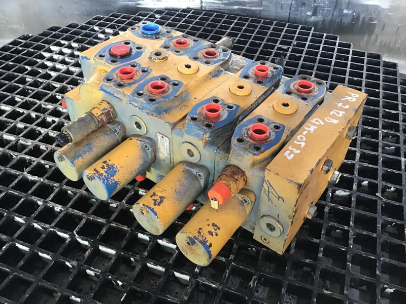 Liebherr PR712 ,PR712 B , PR722 , PR722 B , LR641 - أجهزة هيدروليكية: صورة 1 Liebherr PR712 ,PR712 B , PR722 , PR722 B , LR641 - أجهزة هيدروليكية: صورة 1