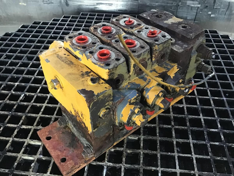 Liebherr PR732 - أجهزة هيدروليكية: صورة 1 Liebherr PR732 - أجهزة هيدروليكية: صورة 1