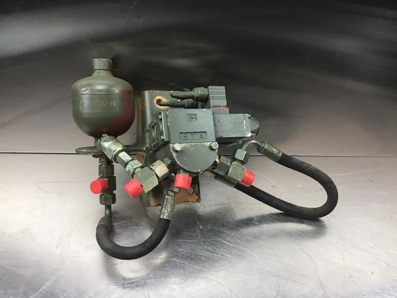 Liebherr PR742 B / PR742 BL - أجهزة هيدروليكية: صورة 1 Liebherr PR742 B / PR742 BL - أجهزة هيدروليكية: صورة 1