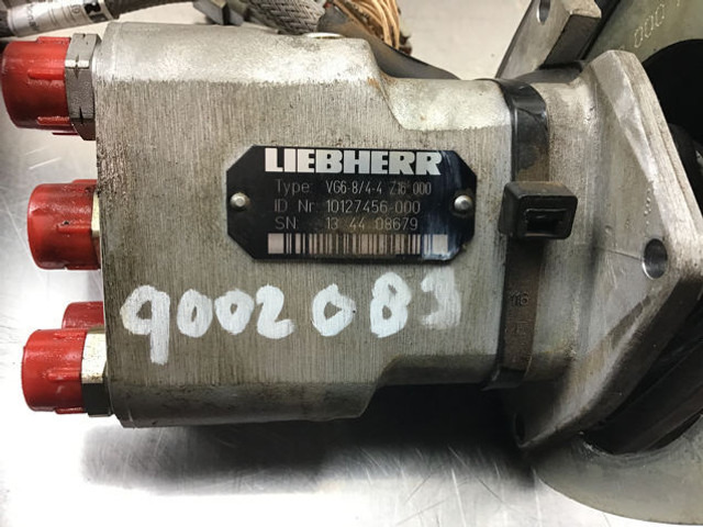 Liebherr Pilot Control Unit - عتلة تبديل السرعة: صورة 1 Liebherr Pilot Control Unit - عتلة تبديل السرعة: صورة 1