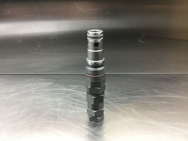 Liebherr Pressure Limiting Valve - المحرك و قطع الغيار: صورة 1 Liebherr Pressure Limiting Valve - المحرك و قطع الغيار: صورة 1
