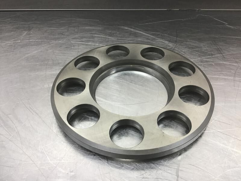 Liebherr Pull Back Plate - الجنوط: صورة 2 Liebherr Pull Back Plate - الجنوط: صورة 2