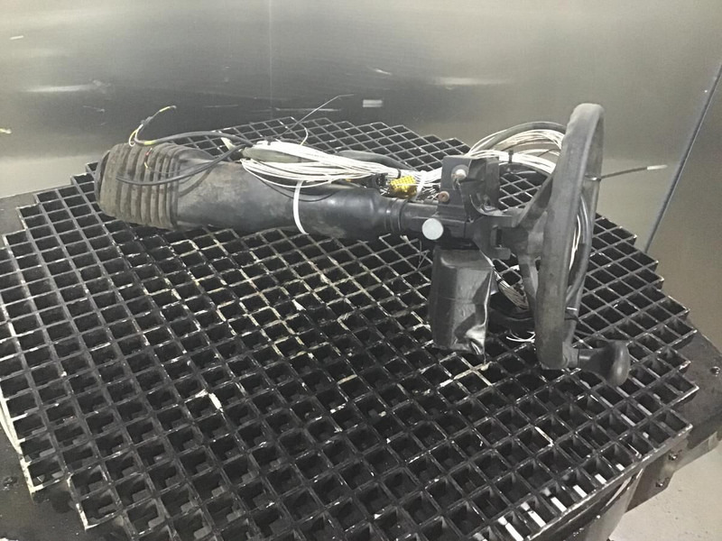 Liebherr Steering Column - عمود التوجيه: صورة 1 Liebherr Steering Column - عمود التوجيه: صورة 1