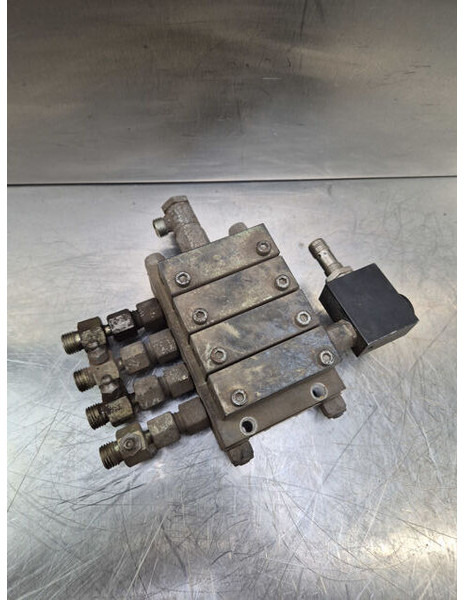 Liebherr Valve Distribution Block - أجهزة هيدروليكية: صورة 4 Liebherr Valve Distribution Block - أجهزة هيدروليكية: صورة 4