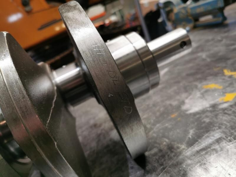 Liebherr - عمود الكرانك: صورة 3 Liebherr - عمود الكرانك: صورة 3